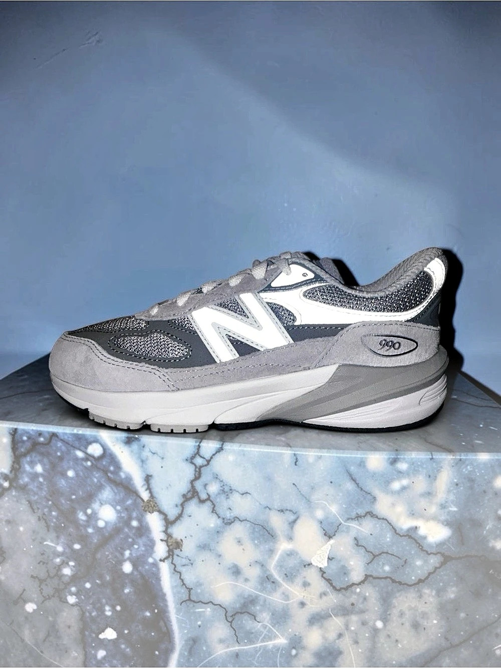 New Balance FuelCell 990v6 Gray & White US infants/kids 3 New